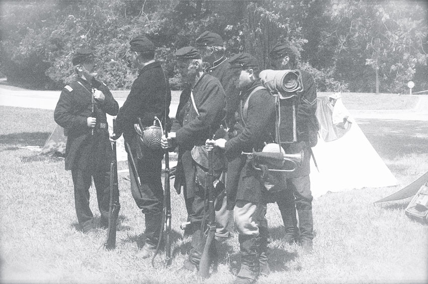 Capt Eastman talking to troops